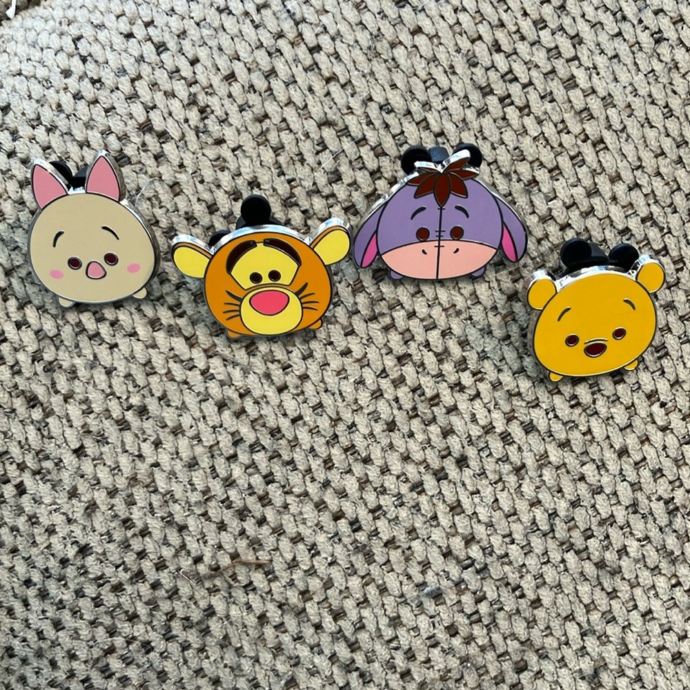 Disney Winnie the Pooh set tsum tsum